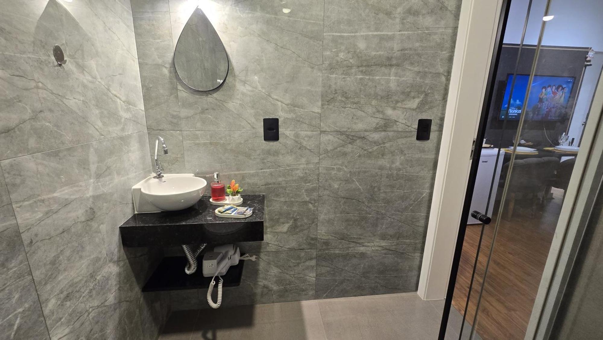 Loft Moderno E Aconchegante A Dois Passos Da Feirinha Do Alto! Lägenhet Teresópolis Exteriör bild